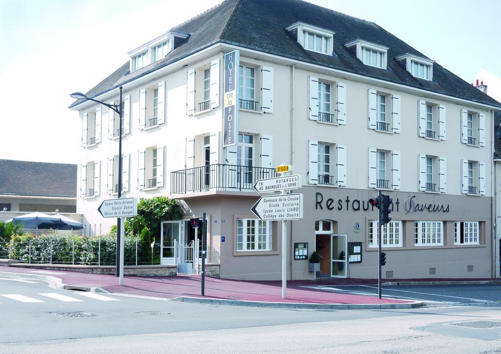 Hotel De La Poste Falaise  Buitenkant foto